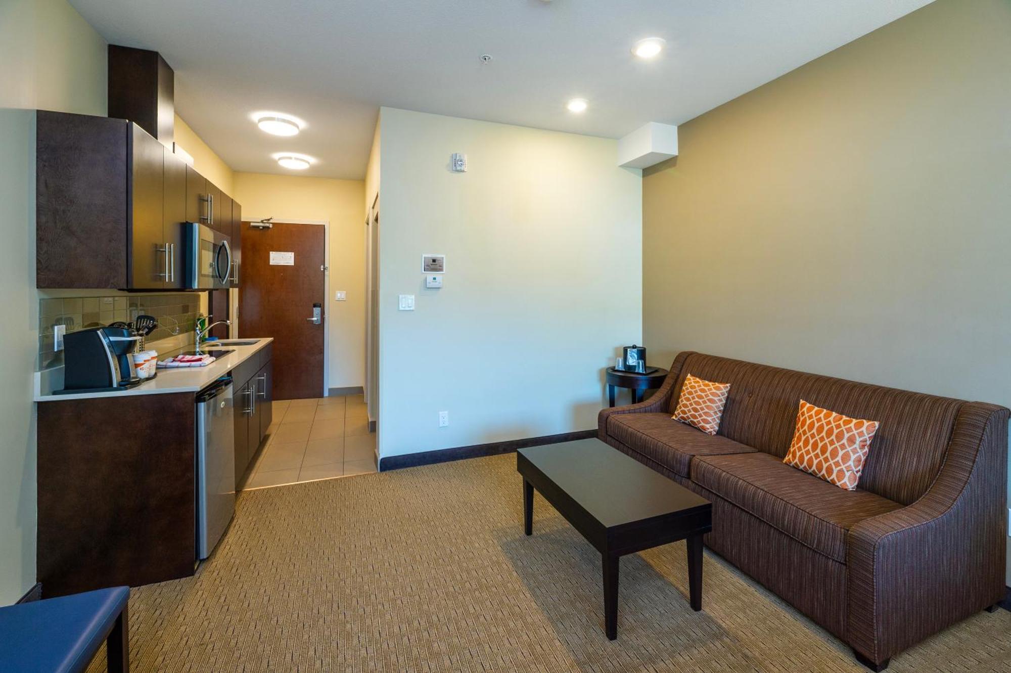 Comfort Inn & Suites Terrace Exterior photo